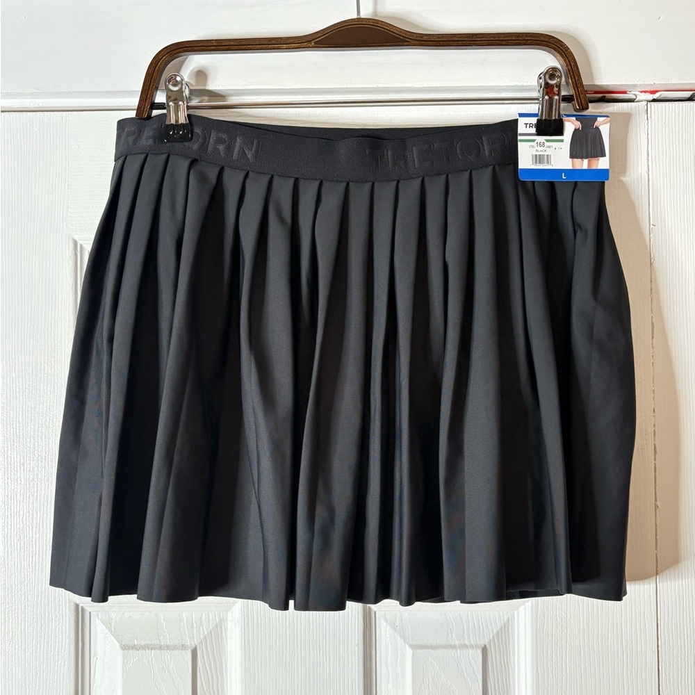 Tretorn Black Pleated Tennis Skort Size‎ Large NWT